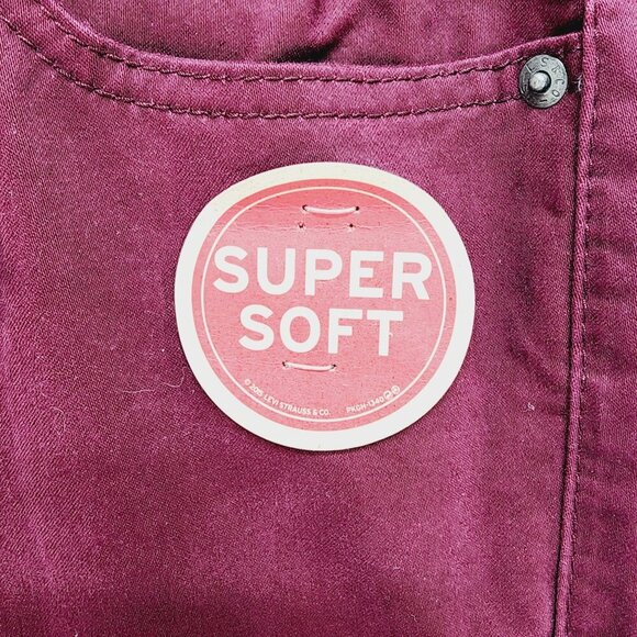 Levis womens jeans Slim Fit Mid Rise Burgundy W29 L29 Super Soft Stretch - Picture 3 of 14